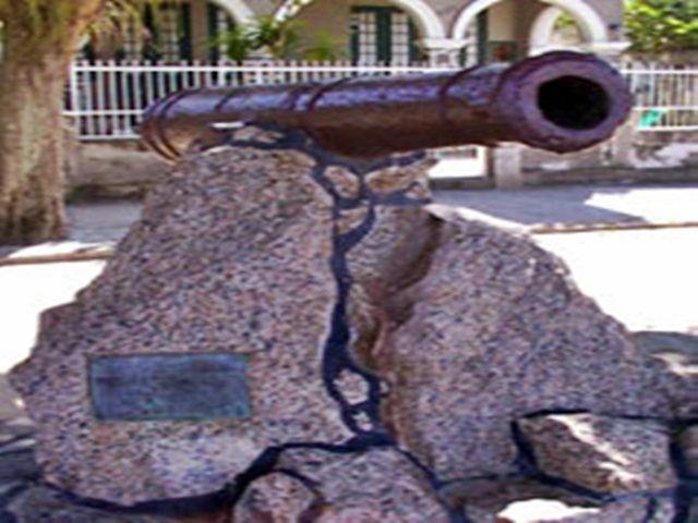 canhao.JPG (18999 bytes)